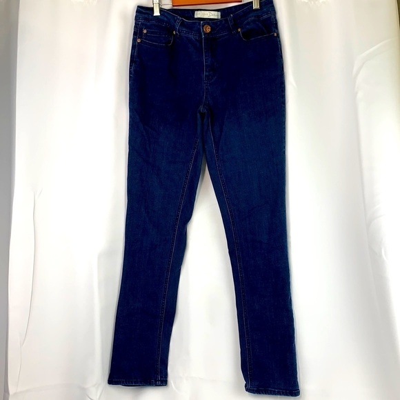 C EST. 1946 Denim Contemporary Skinny Jeans - Size 4, Dark Blue - Picture 2 of 7